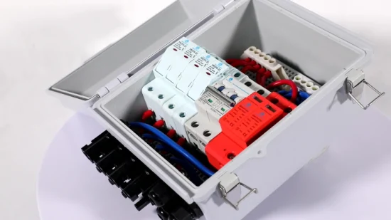 Prix ​​​​d'usine de gros 6 en 1 sur 32A 1000V DC Solar PV Array Plastic Combiner Box IP65 Combiner Box étanche avec connecteur solaire